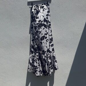 Chic Black and White Floral 100% Silk Wrap Maxi Skirt